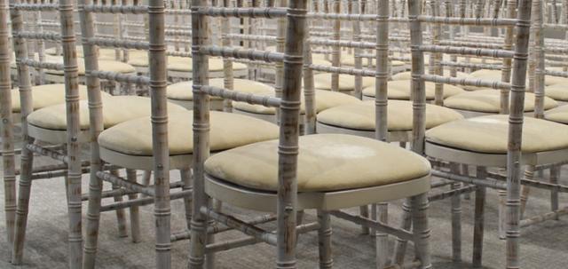 https://d1hcs5uofxldvl.cloudfront.net/chair-hire/article_additional/legal-firms-and-chair-hire2/legal-firms-and-chair-hire2-740x350.jpg - Chiavaris elegantly make the most of office space.